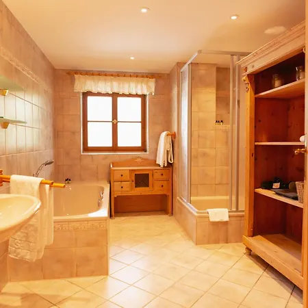 Hotel Strandhotel Suedsee 3*