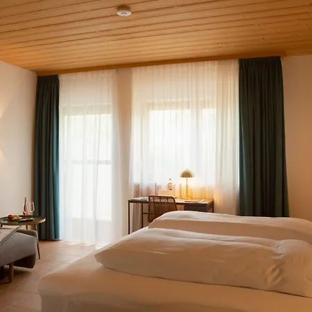 Hotel Strandhotel Suedsee 3*
